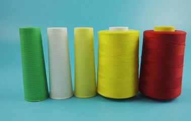 Çin Özel Renk Haslığı Polyester İplik 40/2 5000M Konfeksiyon Dikiş İpliği Üretici Tedarikçi